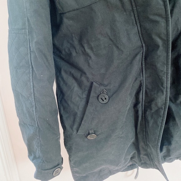 Aritzia Community Paradigm Parka - Picture 7 of 7